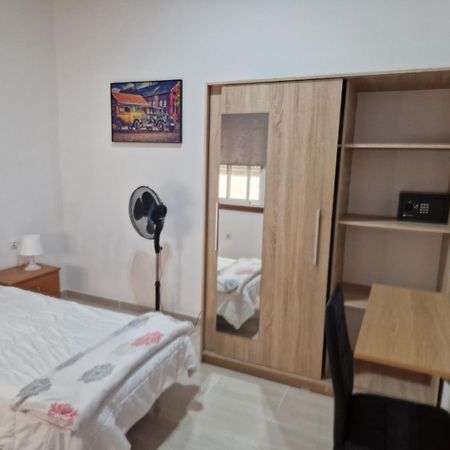 Habitacion Individual Privada, Piso De 3 Habitaciones Con Areas Compartidas لا لاغونا المظهر الخارجي الصورة